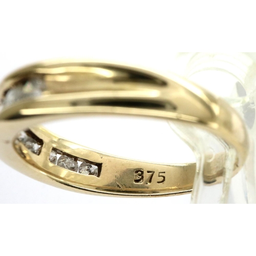 25 - 9ct gold diamond half eternity ring, size N, totalling 0.50cts. P&P Group 1 (£14+VAT for the first l... 