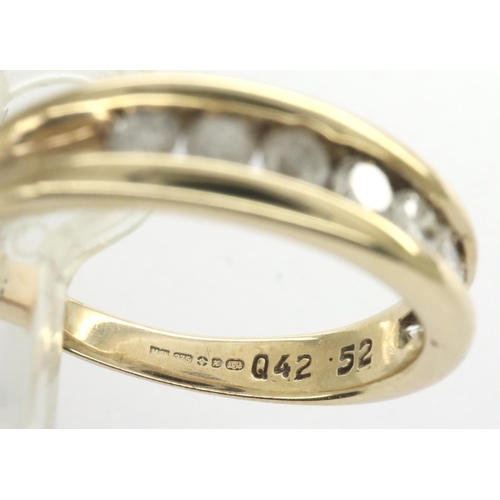 25 - 9ct gold diamond half eternity ring, size N, totalling 0.50cts. P&P Group 1 (£14+VAT for the first l... 