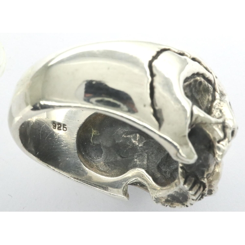 26 - 925 silver heavy gauge skull ring, size V, 25g. P&P Group 1 (£14+VAT for the first lot and £1+VAT fo... 