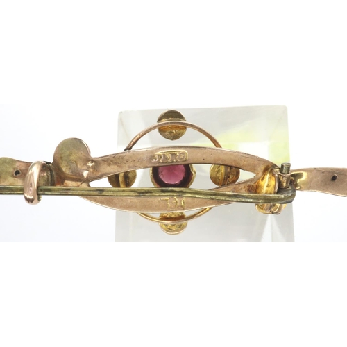 31 - Victorian 15ct gold garnet and pearl brooch, L: 45 mm, 1.8g. P&P Group 1 (£14+VAT for the first lot ... 