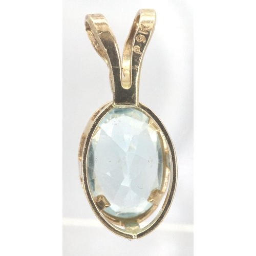 43 - 9ct gold blue topaz set pendant, H: 12 mm, 0.3g. P&P Group 1 (£14+VAT for the first lot and £1+VAT f... 