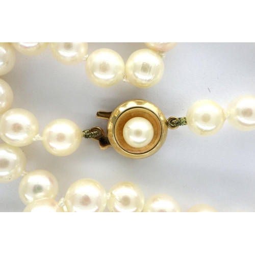 55 - Pearl choker with 9ct gold clasp, L: 45 cm. P&P Group 1 (£14+VAT for the first lot and £1+VAT for su... 