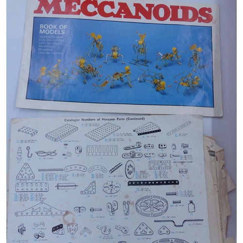 2169 - Quantity of mixed vintage Meccano. P&P Group 1 (£14+VAT for the first lot and £1+VAT for subsequent ... 