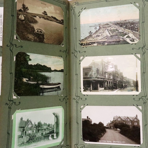 431 - Album of approximately 300 postcards. P&P Group 1 (£14+VAT for the first lot and £1+VAT for subseque... 