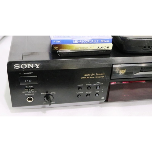 449A - Sony Minidisc player and recorder MDS-JE520 with further Mini Discs and remotes. P&P Group 2 (£18+VA... 