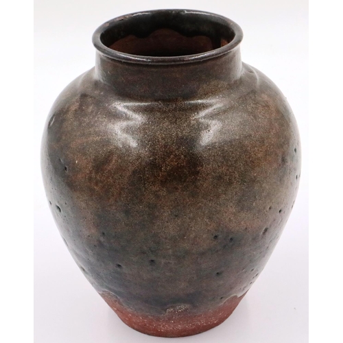 3055 - A late Tang Dynasty glazed jar, H: 18 cm. Glaze stops 4 cm short of the base. P&P Group 2 (£18+VAT f... 