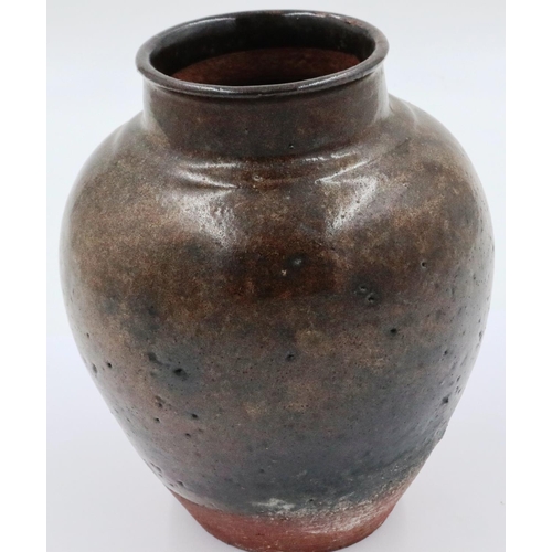 3055 - A late Tang Dynasty glazed jar, H: 18 cm. Glaze stops 4 cm short of the base. P&P Group 2 (£18+VAT f... 