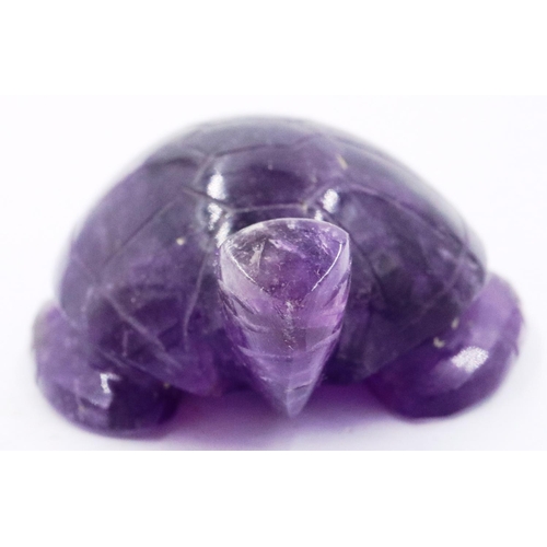 3067 - A Qing Dynasty carved purple jade zoomorphic turtle, L: 5 cm. P&P Group 2 (£18+VAT for the first lot... 