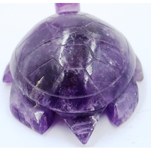 3067 - A Qing Dynasty carved purple jade zoomorphic turtle, L: 5 cm. P&P Group 2 (£18+VAT for the first lot... 