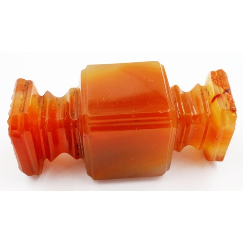 3073 - A polished and carved citrine agate double end seal, L: 5.5 cm. P&P Group 2 (£18+VAT for the first l... 