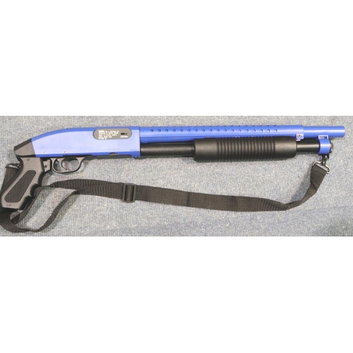 2022 - Airsoft Mosbery style 6mm pump action shotgun, spring powered. P&P Group 2 (£18+VAT for the first lo... 