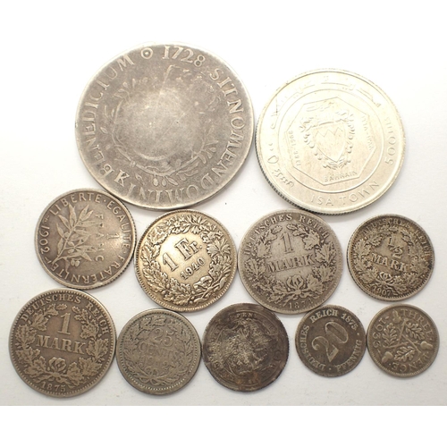 3039 - Mixed world silver coins, combined 79g. P&P Group 0 (£5+VAT for the first lot and £1+VAT for subsequ... 