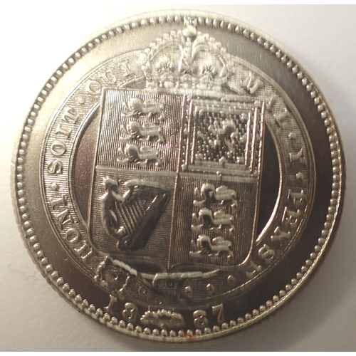 3074 - 1887 Queen Victoria silver shilling. P&P Group 0 (£5+VAT for the first lot and £1+VAT for subsequent... 
