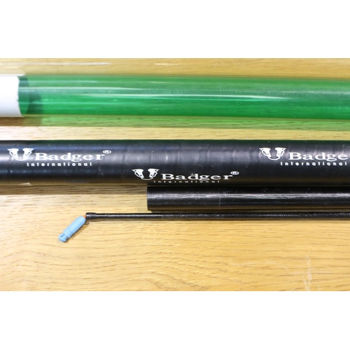 2018 - A Badger Ultra Strength carp Precipice pole, L: 8.5 m. P&P Group 2 (£18+VAT for the first lot and £3... 