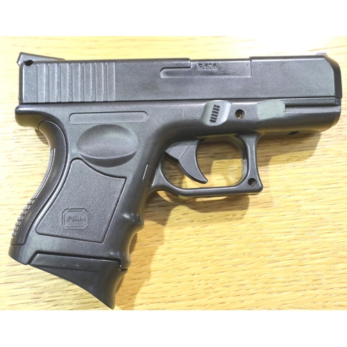 2020 - AEG Combat Machine 6mm airsoft assault rifle, lacking inner barrel, together with a Combat Delta 6mm... 