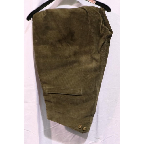 2051 - British corduroy and leather cavalry breeches, approximate waist size 32. P&P Group 2 (£18+VAT for t... 