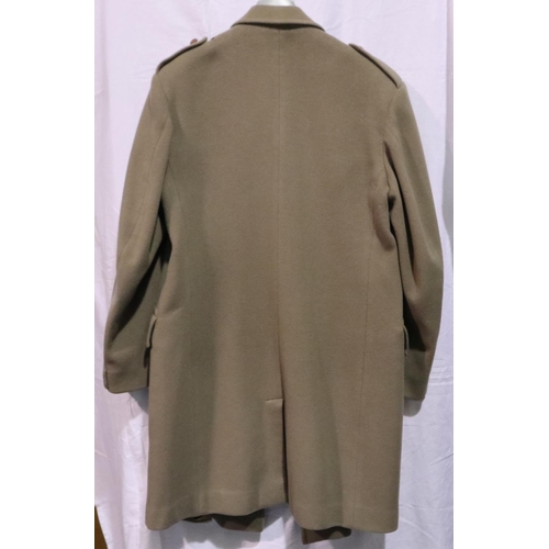 2055 - British Officers Private purchase Crombie woollen over coat, approximate size L. P&P Group 2 (£18+VA... 