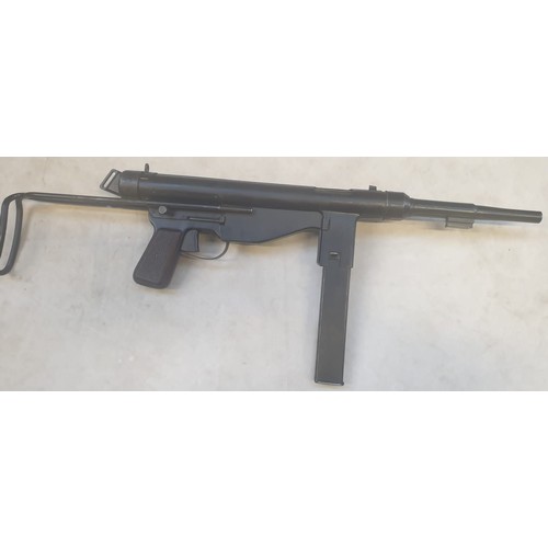 2025 - Portuguese FBP SMG, full moving parts. P&P Group 3 (£25+VAT for the first lot and £5+VAT for subsequ... 