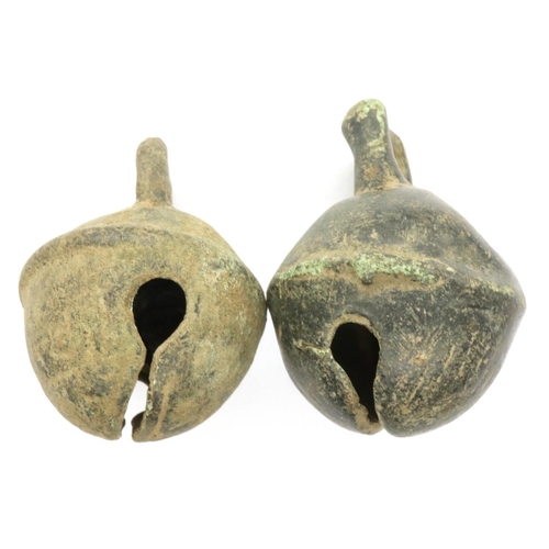 101 - Two bronze cows Crotal Bells, L: 40 mm. P&P Group 0 (£5+VAT for the first lot and £1+VAT for subsequ... 