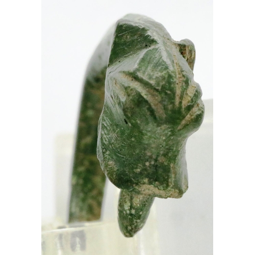 119 - Medieval bronze zoomorphic dog ring pin, D: 22 mm. P&P Group 0 (£5+VAT for the first lot and £1+VAT ... 