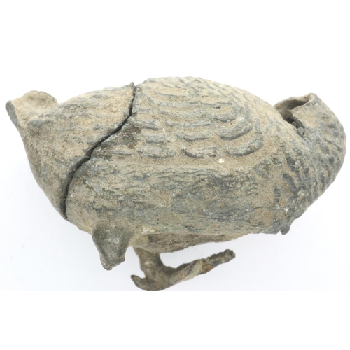 125 - Medieval Crotal bell in the form of a Quail, L: 60 mm. P&P Group 0 (£5+VAT for the first lot and £1+... 