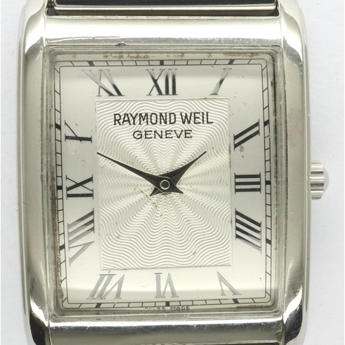 132 - Raymond Weil: gents Geneve steel cased wristwatch with steel mesh bracelet, working at lotting. P&P ... 