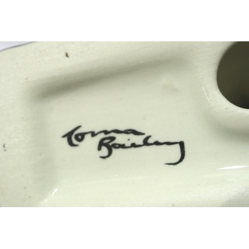 159 - Lorna Bailey cat, Rafa, H: 14 cm. No cracks, chips or visible restoration. P&P Group 1 (£14+VAT for ... 