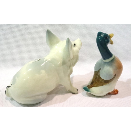 188 - Beswick comic pig and duck, H: 10 cm. No chips, cracks or visible restoration. P&P Group 2 (£18+VAT ... 