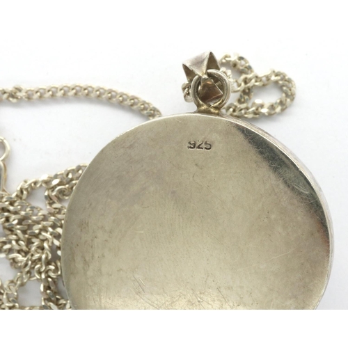 63 - 925 silver shell pendant necklace, chain L: 30 cm, combined 27g. P&P Group 1 (£14+VAT for the first ... 