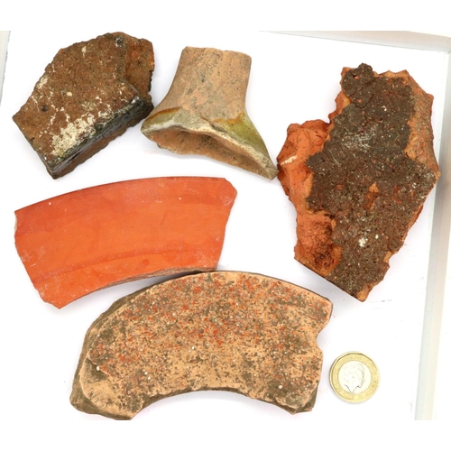 89 - Ceramic Samian ware and tiles, Roman to Medieval, largest L: 120 mm. P&P Group 0 (£5+VAT for the fir... 