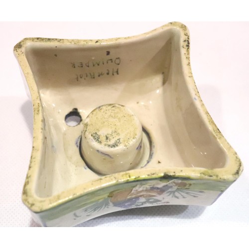 195 - Quimper painted inkwell, L: 75 mm. P&P Group 1 (£14+VAT for the first lot and £1+VAT for subsequent ... 