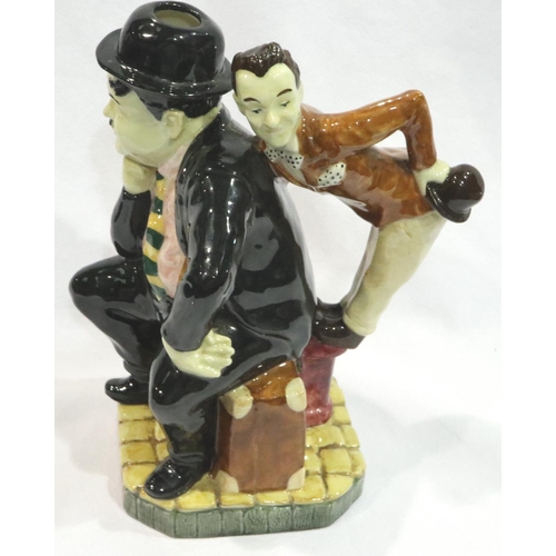 217 - Limited edition Laurel and Hardy Kings of Comedy jug by KF Guild, Number 195, H: 24 cm. No cracks, c... 