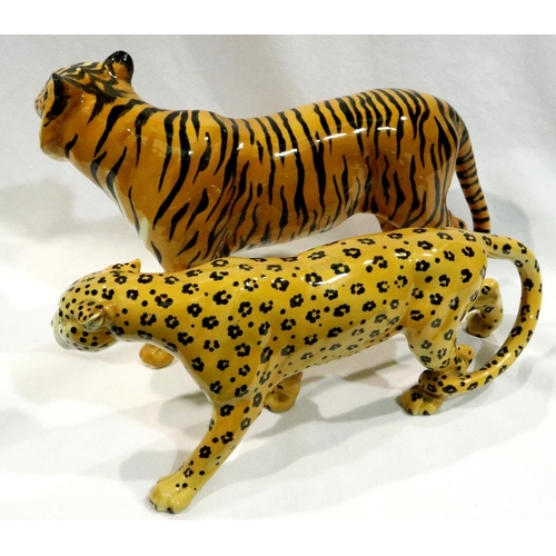 242 - Beswick stalking tiger and leopard, L: 29 cm. No chips, cracks or visible restoration. P&P Group 3 (... 