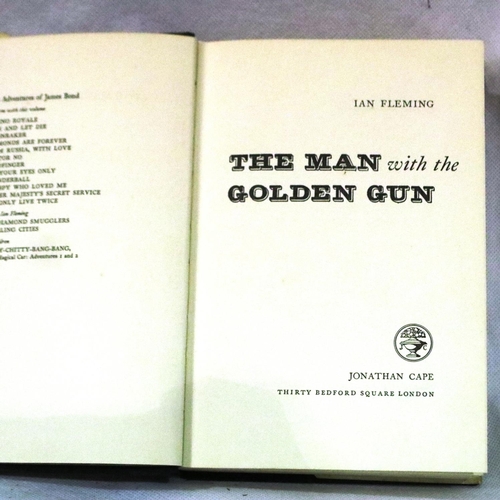 335 - Ian Fleming 1965 first edition, The Man With The Golden Gun, published by Jonathan Cape. P&P Group 1... 