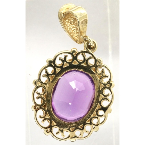 24A - 9ct gold amethyst set pendant, L: 25 mm, 2.2g. P&P Group 1 (£14+VAT for the first lot and £1+VAT for... 