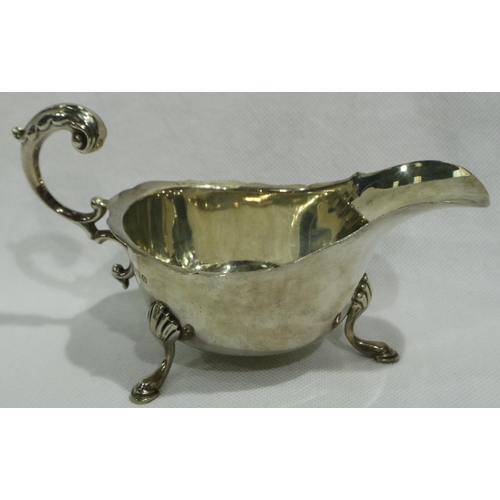 139 - Hallmarked silver creamer, Birmingham assay, 82g. P&P Group 1 (£14+VAT for the first lot and £1+VAT ... 