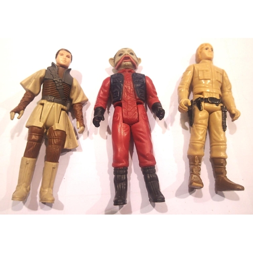 2060 - Star Wars - three original vintage Kenner / Palitoy made Star Wars action figures: Nien Nunb, Luke S... 