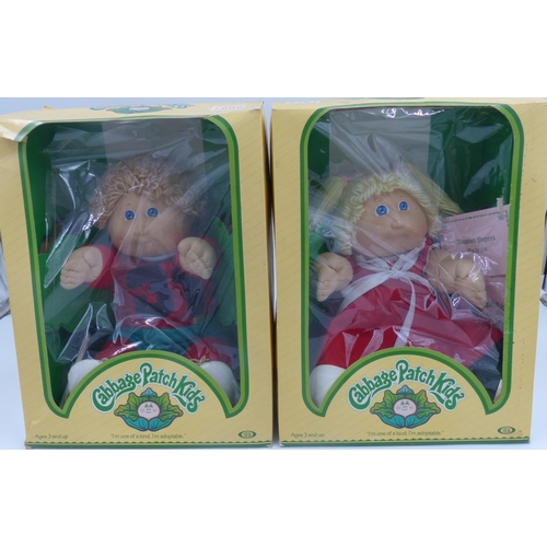 2178 - Two boxed Cabbage Patch Kids dolls. P&P Group 1 (£14+VAT for the first lot and £1+VAT for subsequent... 