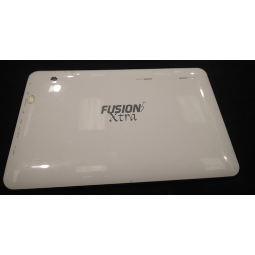 2199 - Fusion 5 Xtra tablet (untested). P&P Group 1 (£14+VAT for the first lot and £1+VAT for subsequent lo... 