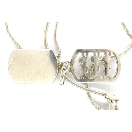 19 - 925 silver Three Lions pendant necklace, L: 22 cm 15.9g. P&P Group 1 (£14+VAT for the first lot and ... 