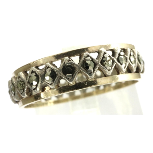 37 - 9ct gold and silver diamond set ring, size P, 2.6g. P&P Group 1 (£14+VAT for the first lot and £1+VA... 