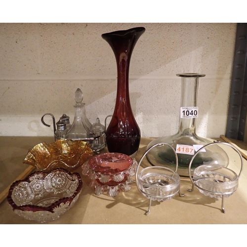 1040 - Mixed glass including cranberry. Not available for in-house P&P