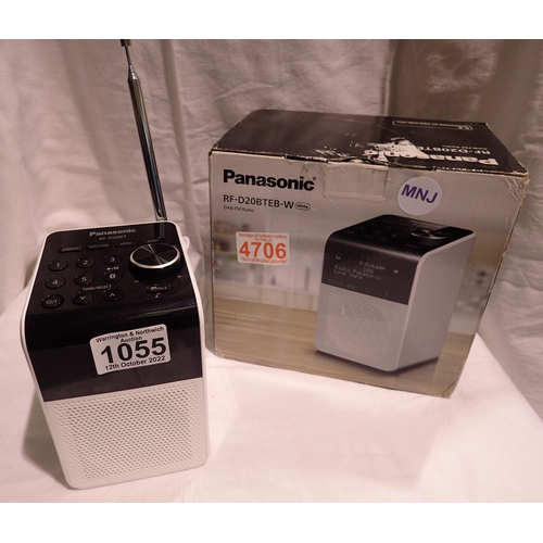 1055 - Panasonic RF D20BTEB W (white) DAB FM radio with bluetooth, boxed, working at time of lotting. P&P G... 