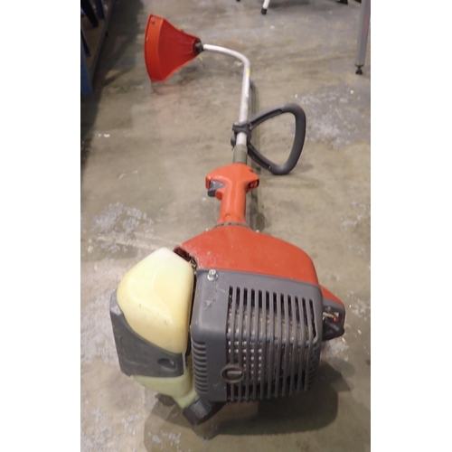 1861 - EFCO petrol strimmer. Not available for in-house P&P