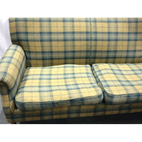 3083 - Three seater settee in a tartan pattern, L: 172 cm, Cushions are reversible ( same pattern top and b... 