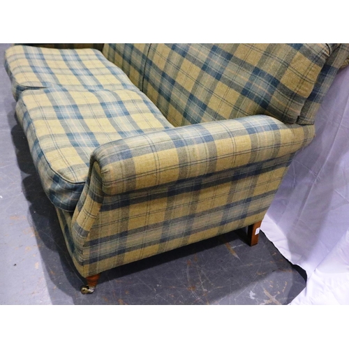 3083 - Three seater settee in a tartan pattern, L: 172 cm, Cushions are reversible ( same pattern top and b... 