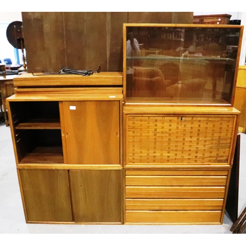 3090 - Modular Danish lounge furniture. Good condition minor damage to shelves and corners, doors/drawers a... 