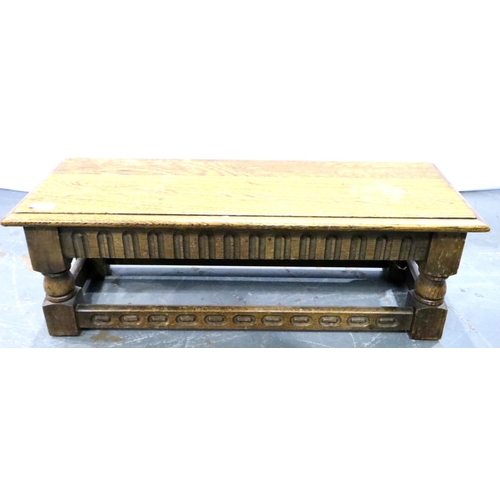 3104 - Low oak occasional table, 76 x 28 x 26 cm H. Not available for in-house P&P