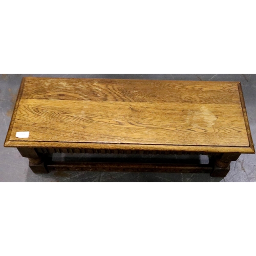 3104 - Low oak occasional table, 76 x 28 x 26 cm H. Not available for in-house P&P