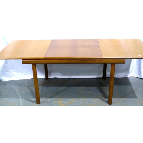 3110 - White & Newton extending teak dining table, 88 x 215 cm extended. Not available for in-house P&P